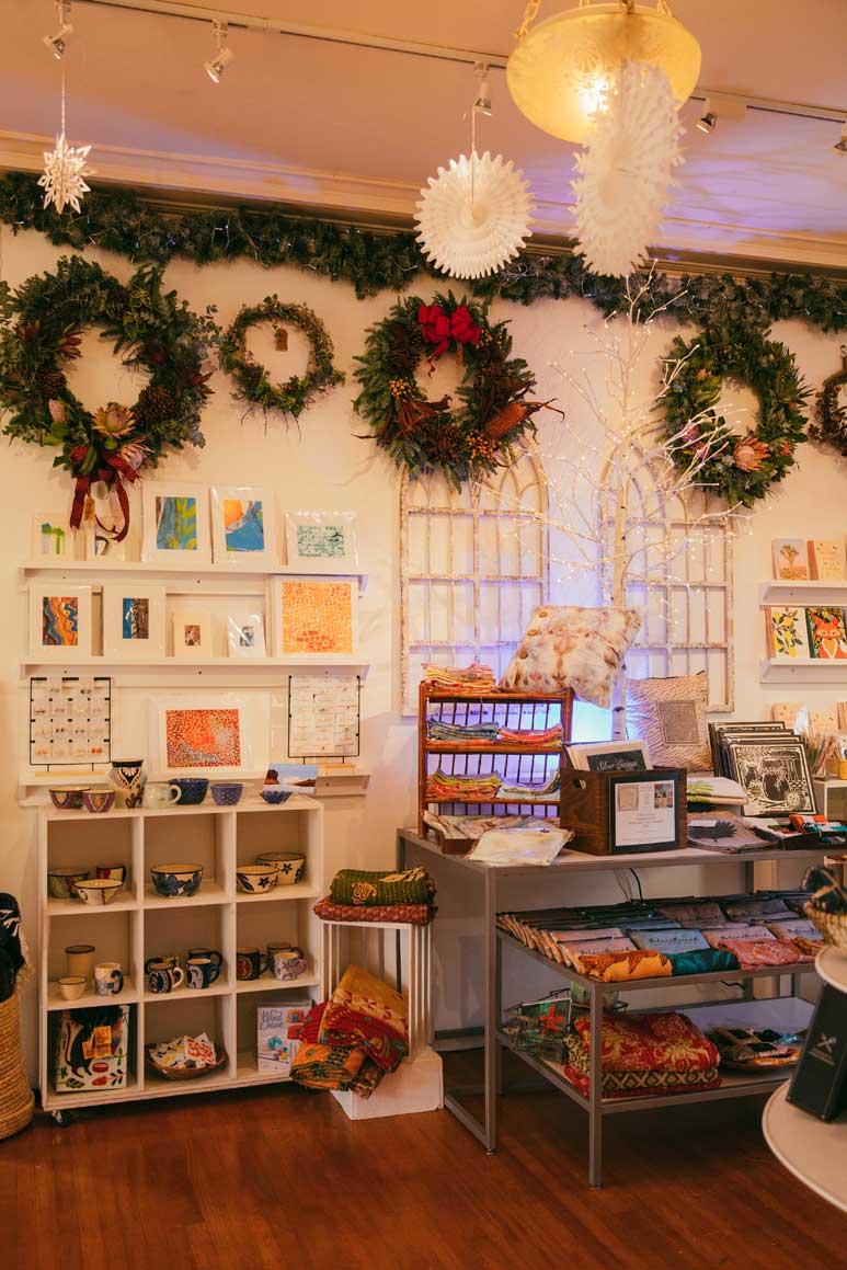 Hui Noeau Visual Arts Center's Hui Holidays Gift Shop 2022