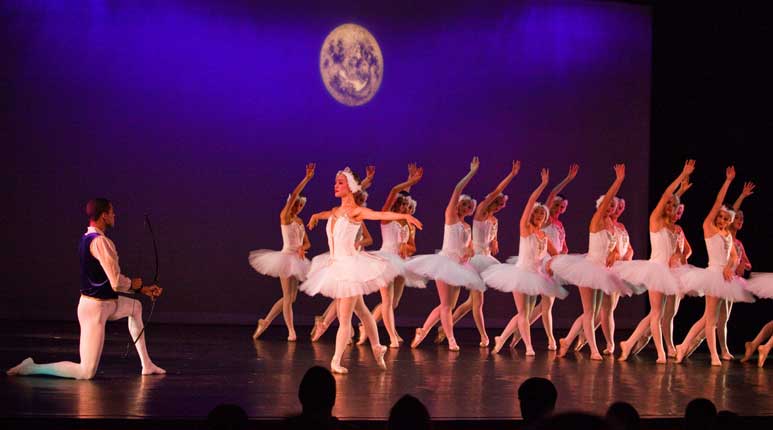Swan Lake at Seabury Hall on Maui